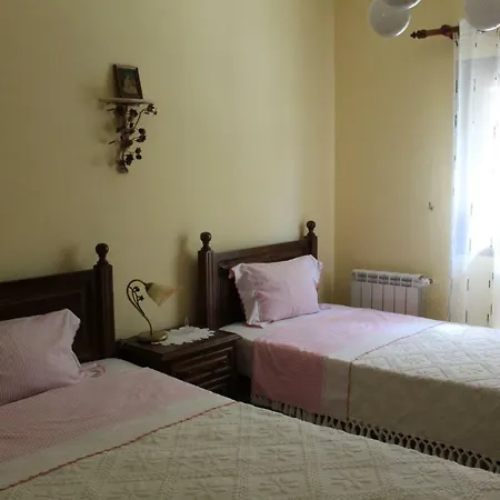Quinta De Gestacos Farm stay *